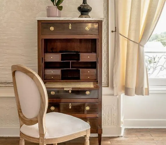 Bed & Breakfast Chateau Des Orchidees En Val De Loire 4*