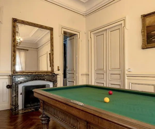 Chateau Des Orchidees In A French Castle 4* Сомюр